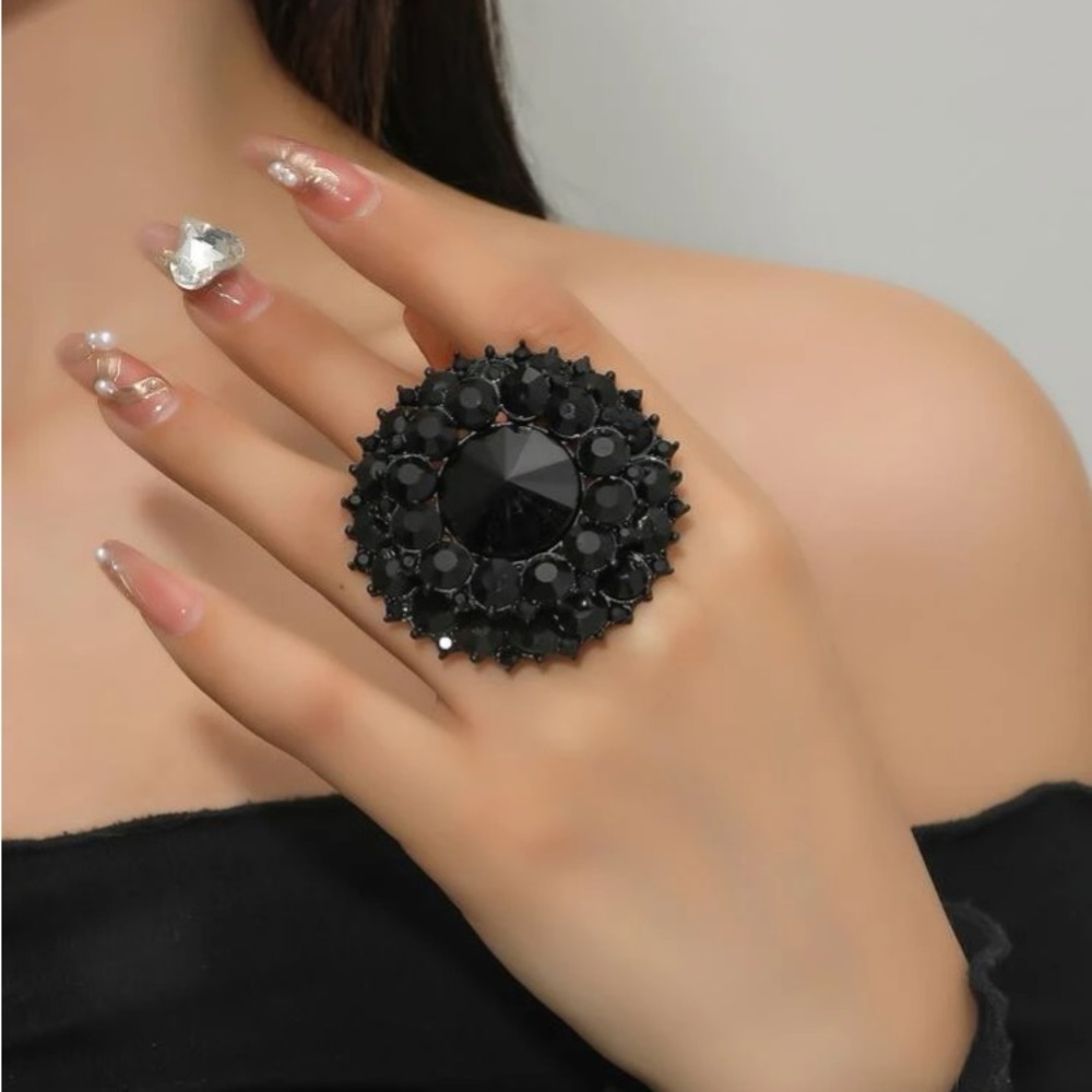 Showstopping Black Rhinestone Starburst & Gunmetal Cocktail Statement Ri…